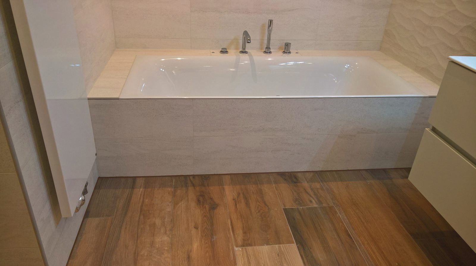 Badkamer met tegels van Venis